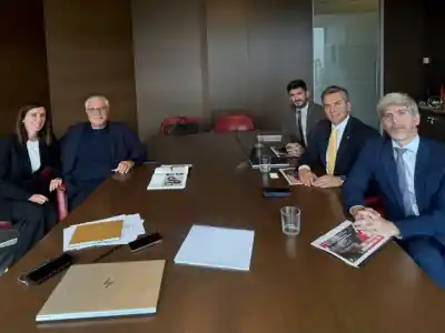 Zdero llevó el Chaco a Milán: el plan para que muebles y artesanías chaqueñas lleguen al mundo