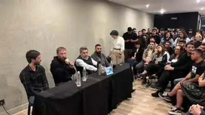 Otermín y Molea inauguraron un centro de formación en Lomas: qué se dijo del Conurbano y de Milei