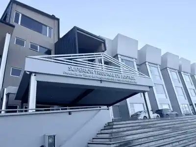 El Superior Tribunal dijo no y la reforma de la Constitución de Tierra del Fuego quedó contra las cuerdas