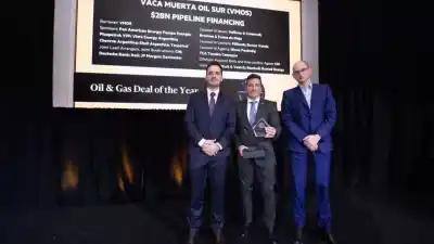 Vaca Muerta Oil Sur se llevó un premio internacional: qué operación financiera lo puso en lo más alto