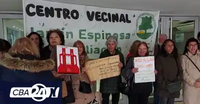 Villa Cabrera: vecinos estallaron contra una obra que les tapa el sol