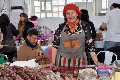 Tres días a puro baile, fe y sabores del mundo en la Nave Cultural