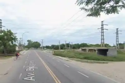 Le tiraron una piedra al colectivo en pleno recorrido: lo que hizo el chofer después dejó a todos hablando