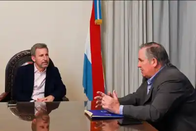Siebenlist llevó a Casa de Gobierno dos temas que tienen a Aranguren en vilo