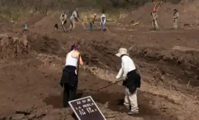 Seis nombres sin identificar en La Perla: la convocatoria que une a 13 provincias