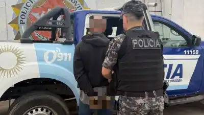 Cargaba hierro robado en Villa María y no pudo explicar qué hacía en Villa Nueva: los dos terminaron tras las rejas