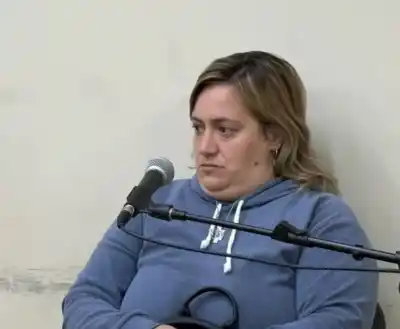 Investigan a una maestra jardinera por vender útiles escolares: dónde los ofrecía