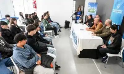 En Puerto Madryn, los deportistas de 15 a 20 años recibieron una herramienta clave para su futuro