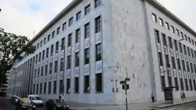 Se hizo pasar por juez para entrar a una base policial: lo que encontraron en su casa lo complicó