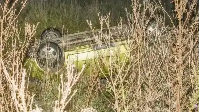 Vuelco en la ruta 227: un matrimonio muerto y tres jóvenes heridos en un hecho que conmociona