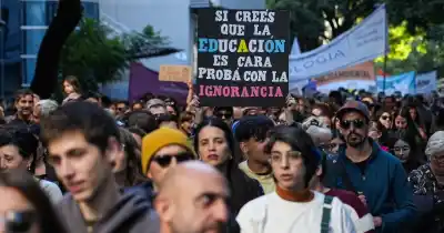 Los docentes universitarios de Rosario van al paro: la fecha que eligieron no es casual