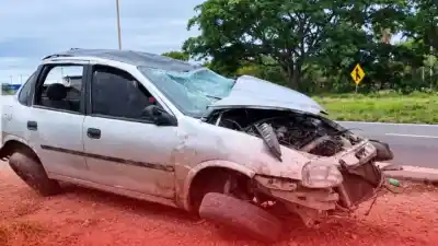 Un remis volcó en la Ruta 66 y la ruta quedó cortada: lo que encontró el SAME adentro del auto