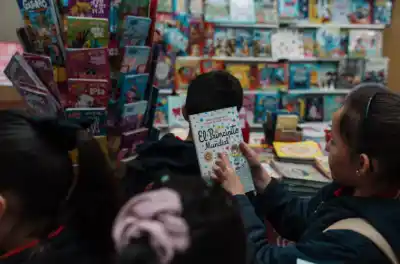 Concordia se llenó de libros: arrancó la Feria Provincial con más de 100 editoriales