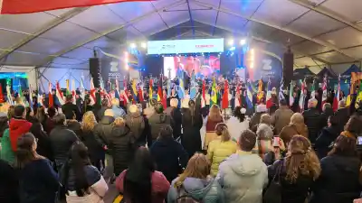 Zapala abre su fiesta más convocante: 40 países, un alfajor y una figura que promete revolucionar la noche