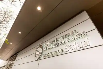 Discutió con su pareja, pidió que se fuera y terminó con tres puntos en la pierna