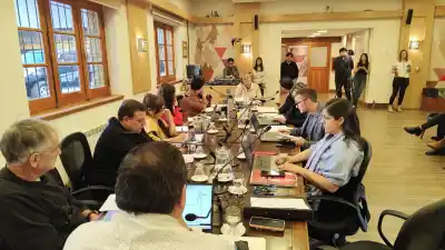 Una banca vacía en el Concejo de Bariloche: quién asume ahora