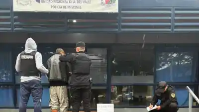 Forzó la puerta de un supermercado en Aristóbulo del Valle y se llevó hasta una caja fuerte: cómo lo atraparon