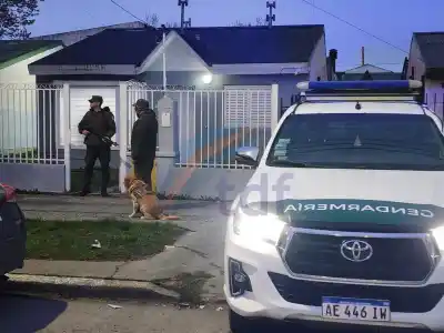 Allanaron dos casas en Río Grande y las canes detectaron lo que nadie esperaba