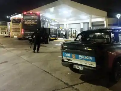 Lo buscaban por el doble crimen de Gran Guardia y lo atraparon subiéndose a un micro en Santa Fe