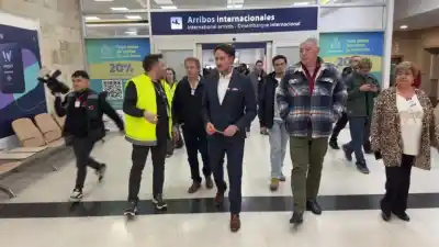 Cortés y el alcalde de Puerto Montt recorrieron el aeropuerto: qué se esconde detrás de la visita
