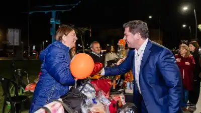 Expo Mamá: más de 150 emprendedores sanjuaninos mostraron sus productos y un visitante inesperado recorrió los stands