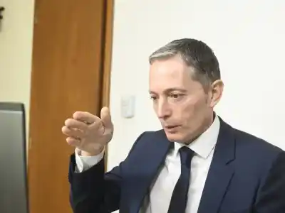 El municipio de la región que no cobra la tasa vial en los combustibles y resigna más de mil millones al año