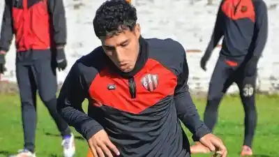 Patronato pierde a Heredia por desgarro y Fuentes ya busca reemplazante en la izquierda