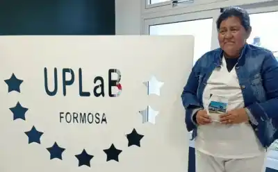 A los 49 años cumplió el sueño que parecía imposible: se recibió de enfermera sin moverse de su pueblo