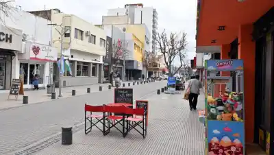Viedma cambia las reglas para abrir un comercio: ahora se puede arrancar antes de terminar el trámite
