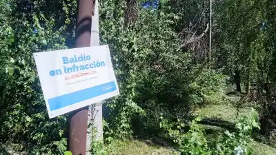 Rosario tiene 12.000 baldíos: el plan que premia a unos y castiga a otros