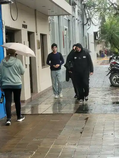 Feriado con lloviznas en Resistencia: los caminos que quedaron bajo el agua en el interior chaqueño