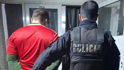 La buscaban desde el sábado y la encontraron envuelta en una frazada en una pensión de Rosario