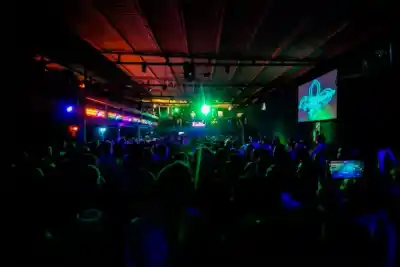 Bailaba en un salón de Paraná y terminó tendido en el piso: qué dictaminó la Fiscalía
