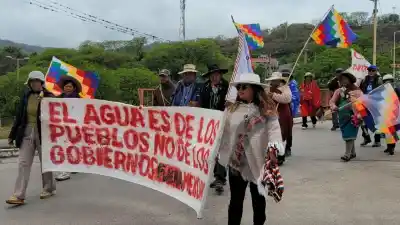 Caminaron 300 kilómetros desde La Quiaca para reclamar por el agua: qué encontraron al llegar a Capital