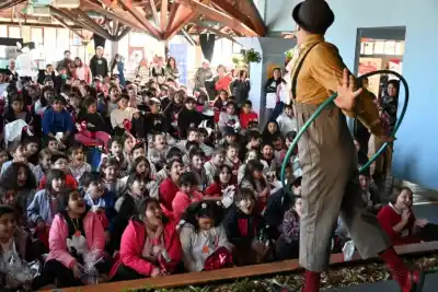 Bariloche se llena de teatro: el Pichi Keche vuelve con funciones en ocho puntos de la ciudad