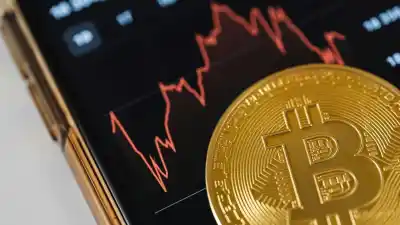 Bitcoin perforó los u$s83.000: los ETFs se llevaron u$s1.250 millones en una semana