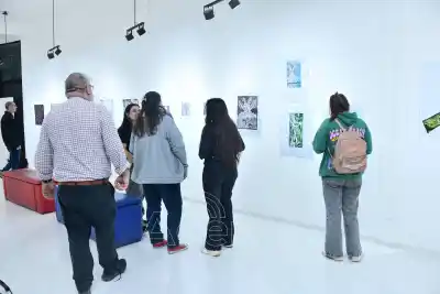 Formosa y Paraguay exponen juntos: la muestra de grabado que cruza el río llega al Teatro de la Ciudad