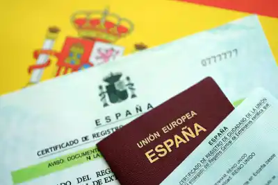 La Justicia española cerró la puerta: 160.000 nacionalizados por la 'ley de nietos' no podrán votar el 29-N