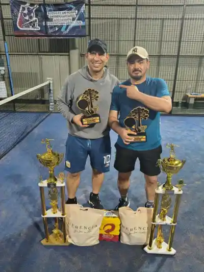 San Pedro armó un torneo de pádel que terminó con premios y una final infartante