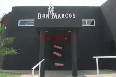 Un hombre de 69 años se descompensó en un salón bailable y el local terminó clausurado