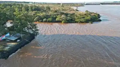 El río Uruguay sigue creciendo y ya hay localidades entrerrianas en alerta