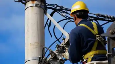 Salta: la falla que dejó a oscuras al Mercado Artesanal y a los barrios de la zona