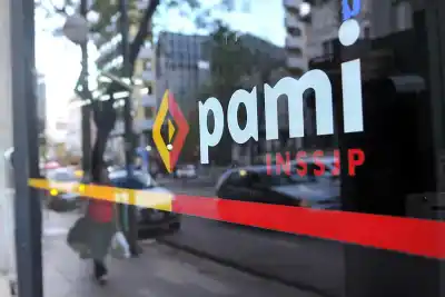 Médicos del PAMI paran 96 horas y los turnos quedan en el aire: lo que cobran por cada jubilado