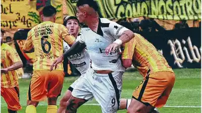 Colón no gana de visitante y la cifra que lo complica para el Reducido