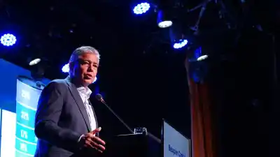 El gobernador de Neuquén apuntó a las operadoras de Vaca Muerta y reclamó por la coparticipación
