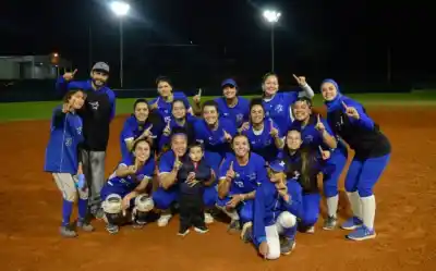 Paraná se quedó con el sóftbol: CEF N° 5 goleó en la final y alcanzó una marca histórica