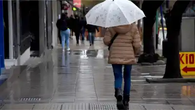Tras la alerta por tormentas: dónde llueve este martes 13 y hasta cuándo aguanta el frío en Neuquén y Río Negro