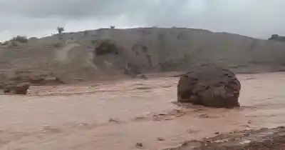 Llueve fuerte en San Juan: la advertencia que puede salvarte de un accidente