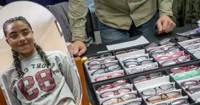 Caucete: dos días para revisarse la vista y salir con los anteojos puestos