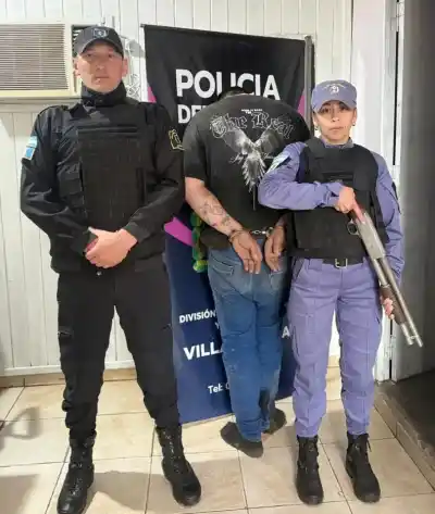 Encerró a su pareja con muebles trabados en puertas y ventanas: la policía tuvo que entrar igual
